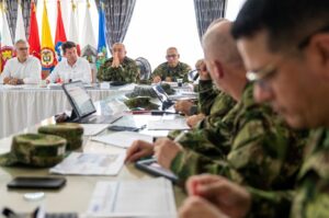 Duque anuncia intensificación de campaña militar contra el clan del golfo y  la pronta extradición de 16 integrantes Radio Santa Fe 1070 am en Noticias  Principales de Colombia Radio Santa Fe 1070 am
